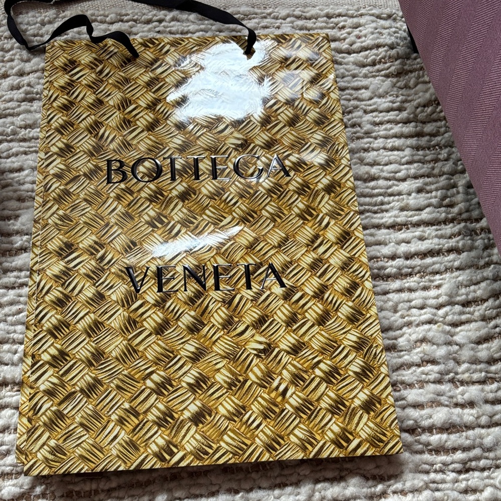 🧡💛 NEW Holiday 2025 Bottega Veneta Gold Shopping Bag